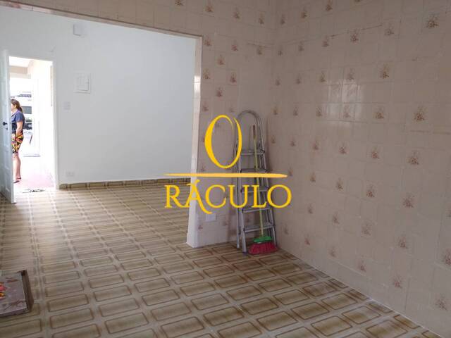 #236 - Apartamento para Locação em São Vicente - SP