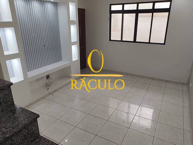 Sobrado para Venda em São Vicente - 4