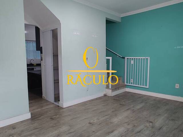 Sobrado para Venda em São Vicente - 3